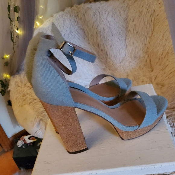 Madden girl light blue denim ankle strap heels size 8M - Picture 4 of 6